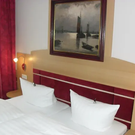 德累斯登那帕诺拉玛膳食公寓酒店 3* 德累斯顿