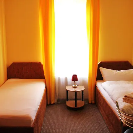 招待所 德累斯登那帕诺拉玛膳食公寓酒店 3*