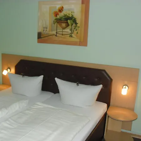 Dresdener Panorama Konukevi Dresden