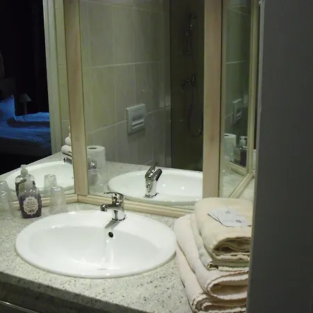 德累斯登那帕诺拉玛膳食公寓酒店 3*