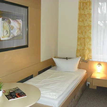 드레스데너 파노라마 3*