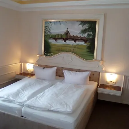 德累斯登那帕诺拉玛膳食公寓酒店 招待所 3*